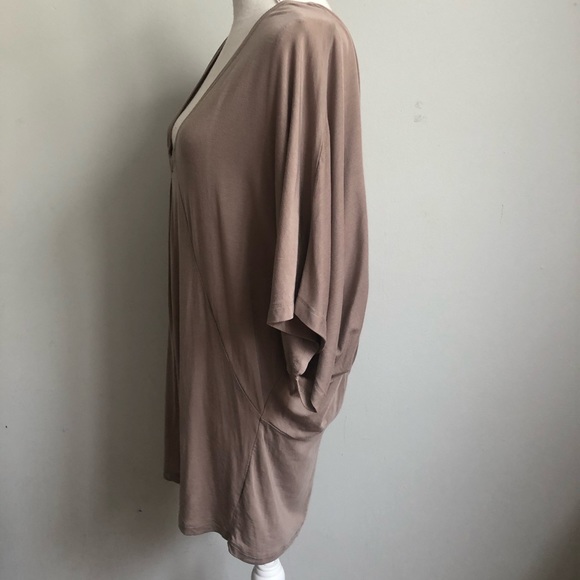 Aritzia Wilfred Dolman Sleeve V-Neck Top - Picture 2 of 13